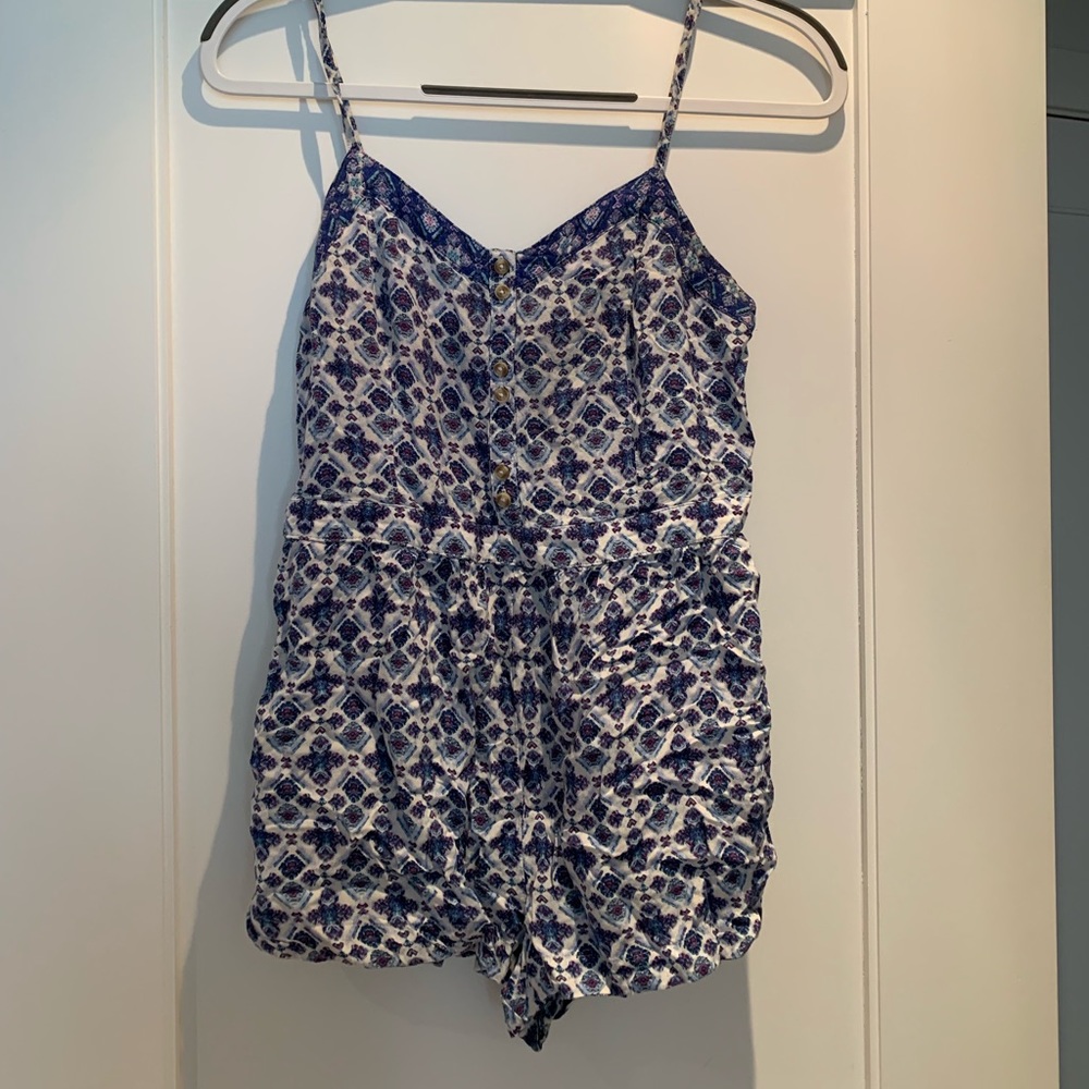 Super cute American Eagle Outfitters romper